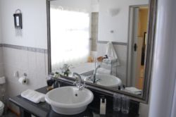 Marlin En-suite