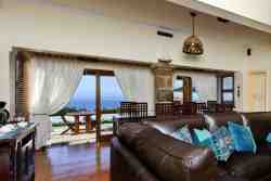 Dining room & lounge