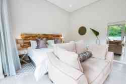Superior Suite 4 
