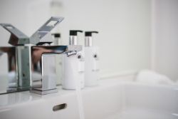 Stylish fixtures & amenities