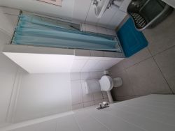 Unit 8 - Bathroom