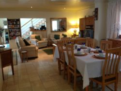 lounge/diner room