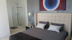 King size XL bed in Loft + shower