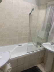 Primgradia bathroom