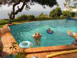 FUN AND RELAXATION IN THE LARGE DEEP POOL