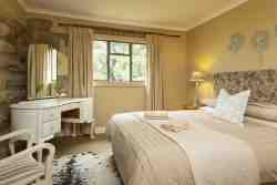 Thamela Cottage (No:1) Bedroom(Queen)