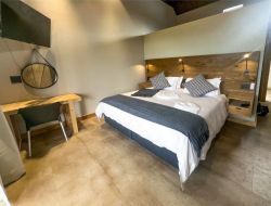 King Size Bed Configuration