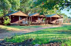 Bluff Eco Park - Campers Cabins