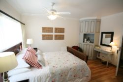 Pinotage room