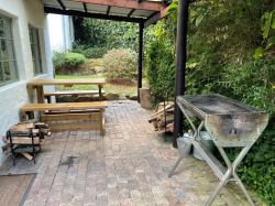 Outside braai/Barbeque area