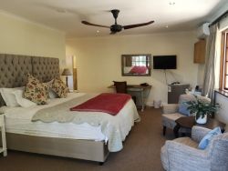 Deluxe Cottage 4