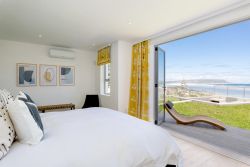 Bedroom 3 - direct access to garden and pool
