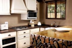 Kudu cottage kitchen