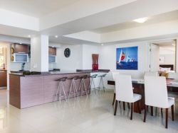 Self-catering Luxury Home