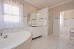 Luxury Apartment Bathroom