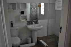 WORCESTER 204 BATHROOM