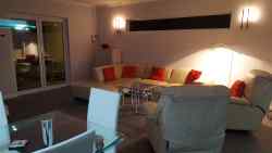 Cottage Cabernet - Lounge
