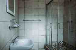 Standard Room - Bathroom