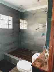 Luxury Room - Shower