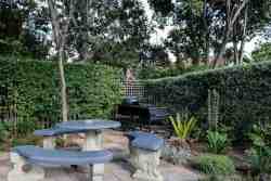 Guest seating and braai area