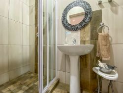 En-suit bathroom with shower