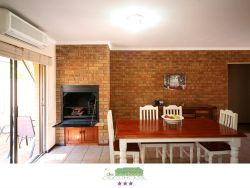 Weslyn Luxury Cottage