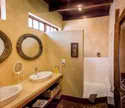 Bathroom Heritage Barnyard