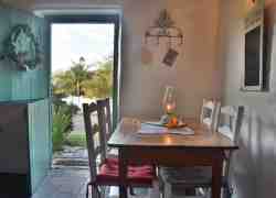 Sakkie dining table.