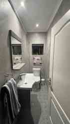 Family Suite 1/2 bathroom with toilet