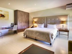 Luxury King Room 
