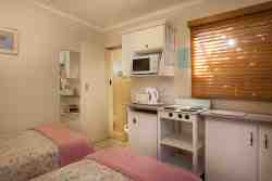 Two sleeper garden flat next to the swimming pool, fully self-contained