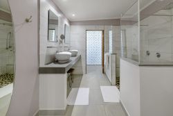 VIP shower