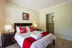 Luxury Rooms with double bed and en-suite bathroom