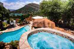 Rock Pool & Jacuzzi