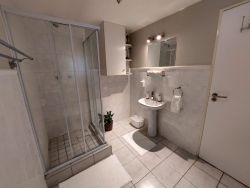 Shower to refresh