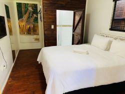 Giraffe room