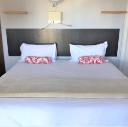 Small Studio - king or twin beds
