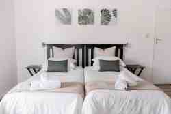 Standard Twin en-suite Room