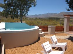 Splash pool Honeybee cottage 