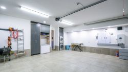 Double garage with washing machine and tumble dryer