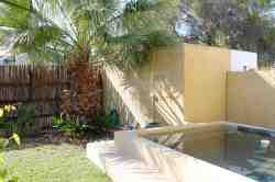 GM 10 Frontgarden with Pool
