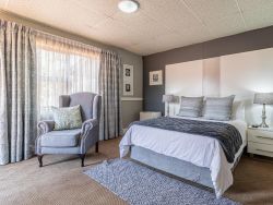 Hadeda - Double Bedroom