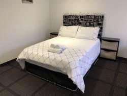 Single/Couples Room