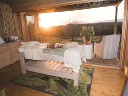 Kwena Lodge Bush Spa Treatment Room 