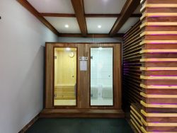 Communal / Shared Steam Room, Sauna