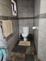 Goodnight Guest Lodge Room Toilets