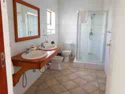Gourikwa Honeymoon Suite Bathroom