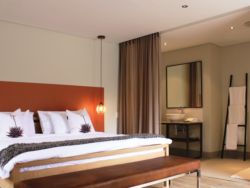 EXECUTIVE GARDEN ROOM