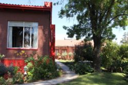Garden with Diningroom in foreground