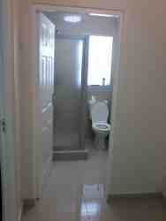 toilet/shower